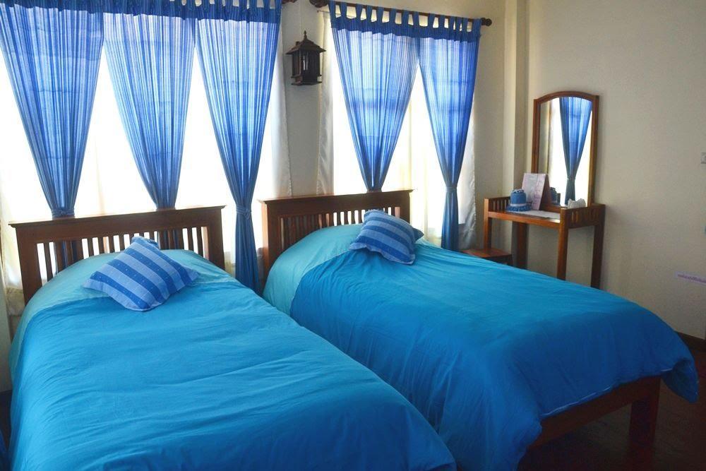 Huen Kham Kong Guesthouse Mae Sariang Exterior foto